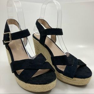 Wedge sandals 6.5